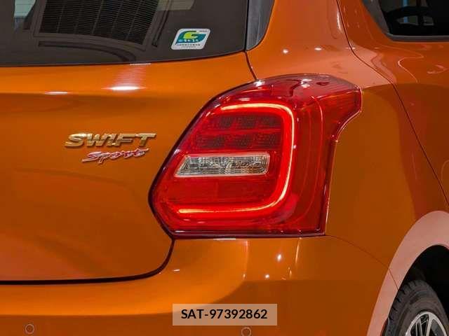 Suzuki SWIFT 2023-03 7360051-17