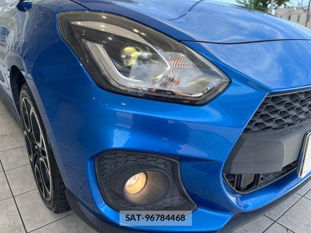 Suzuki SWIFT 2018-03 7360052-12