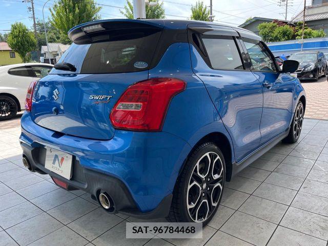 Suzuki SWIFT 2018-03 7360052-17
