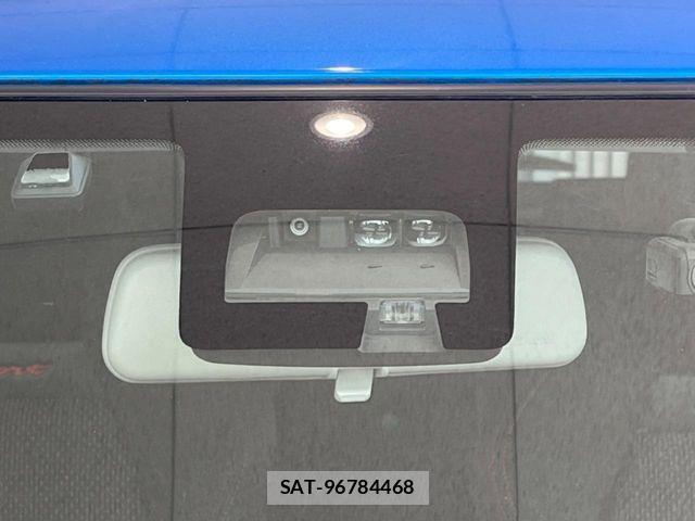 Suzuki SWIFT 2018-03 7360052-3