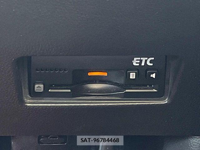 Suzuki SWIFT 2018-03 7360052-6