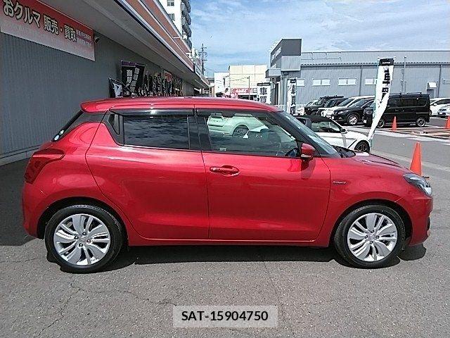Suzuki SWIFT 2019-03 7360053-15