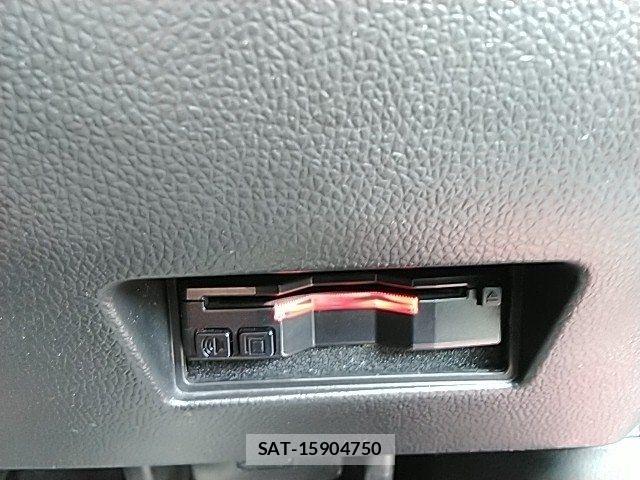 Suzuki SWIFT 2019-03 7360053-22