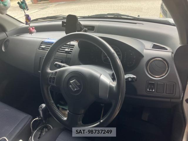 Suzuki SWIFT 2008-09 7360059-10