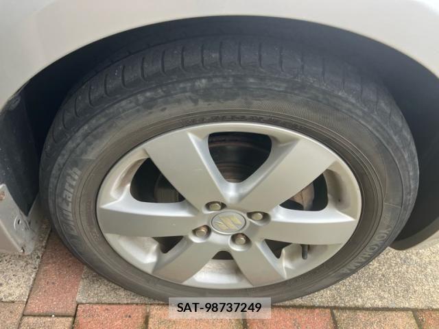 Suzuki SWIFT 2008-09 7360059-6