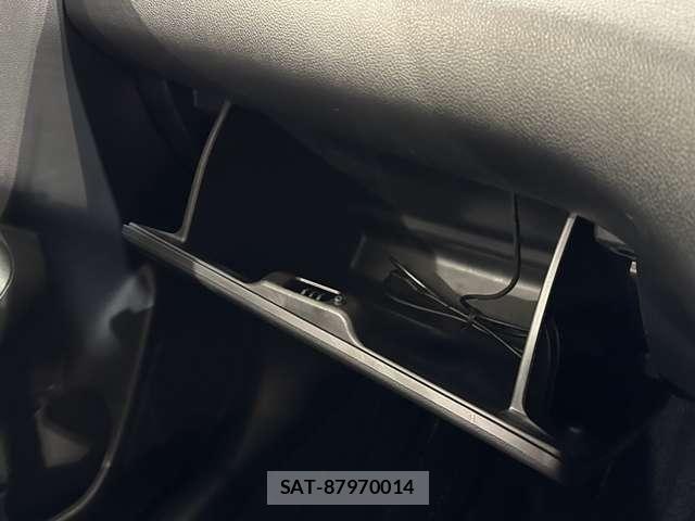 Suzuki SWIFT 2021-02 7360050-26
