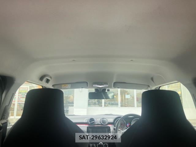 Suzuki SWIFT 2024-04 7394362-19
