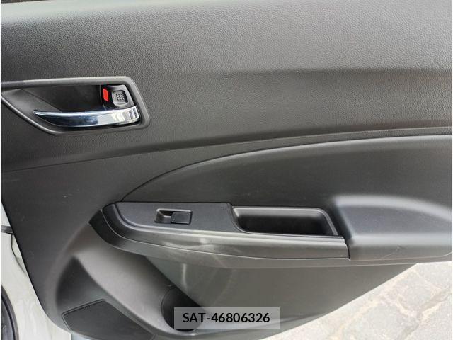Suzuki SWIFT 2024-07 7394363-19