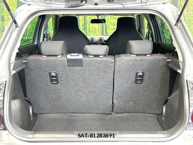 Suzuki SWIFT 2018-03 7394364-9