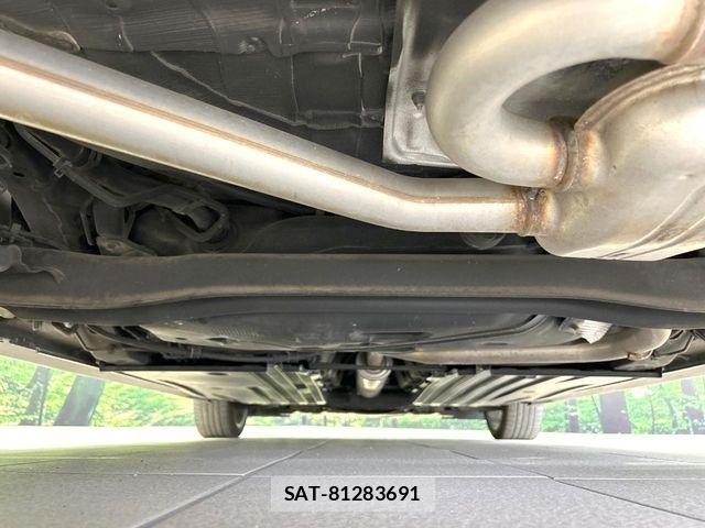Suzuki SWIFT 2018-03 7394364-18