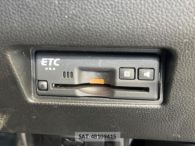 Suzuki SWIFT 2019-03 7394367-6