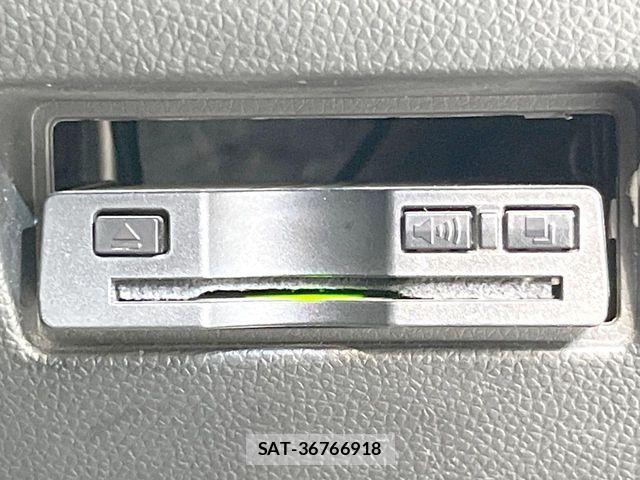 Suzuki SWIFT 2017-07 7393449-5