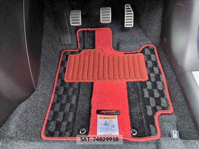Suzuki SWIFT 2025-11 7394357-10