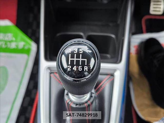 Suzuki SWIFT 2025-11 7394357-13