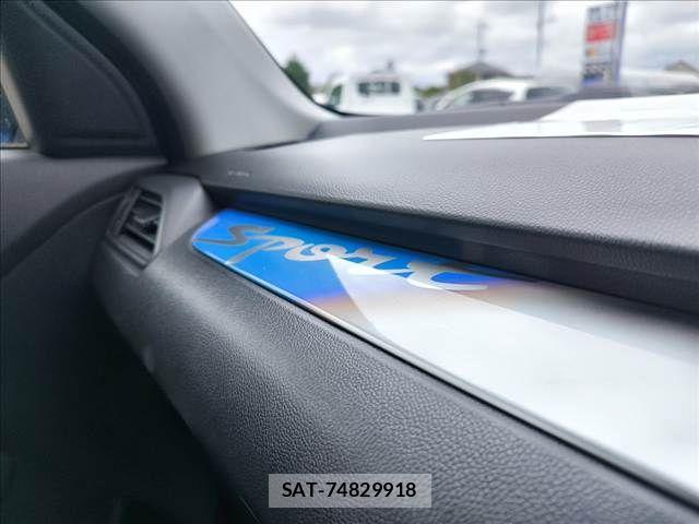 Suzuki SWIFT 2025-11 7394357-15