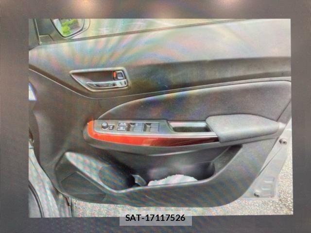 Suzuki SWIFT 2020-02 7458208-4