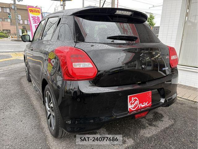 Suzuki SWIFT 2022-03 7458219-2