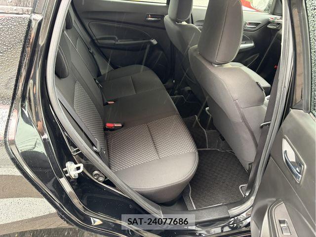 Suzuki SWIFT 2022-03 7458219-4