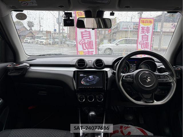 Suzuki SWIFT 2022-03 7458219-5