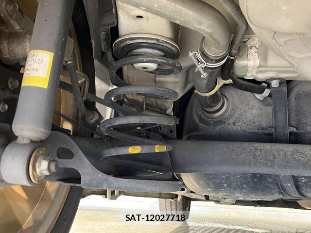 Suzuki SWIFT 2015-11 7458225-19