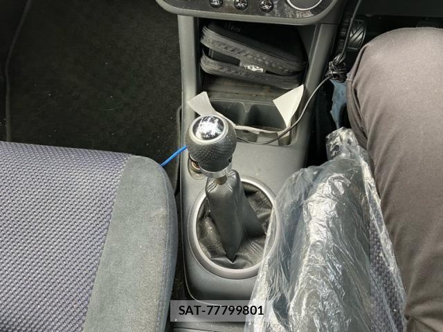 Suzuki SWIFT 2009-05 7458235-17