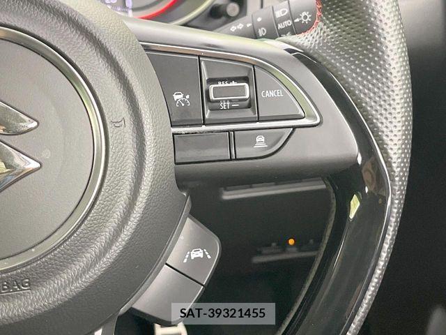 Suzuki SWIFT 2022-07 7458203-4