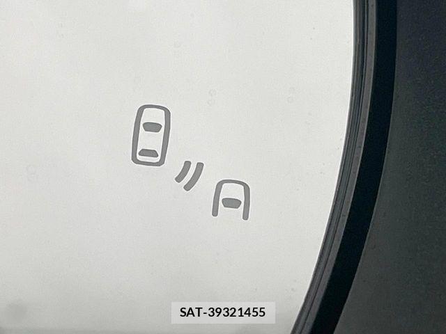 Suzuki SWIFT 2022-07 7458203-6