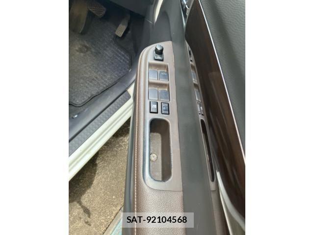 Suzuki SWIFT 2009-09 7458234-16