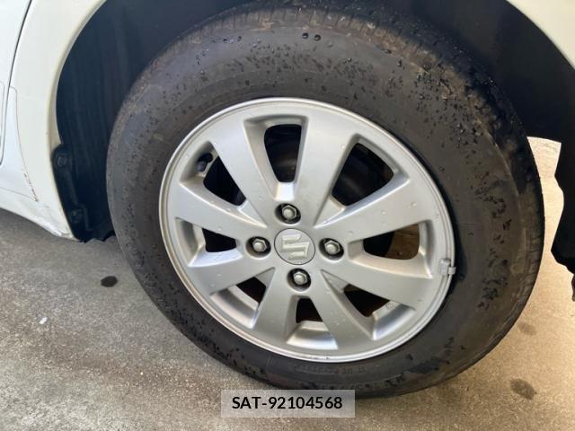 Suzuki SWIFT 2009-09 7458234-6