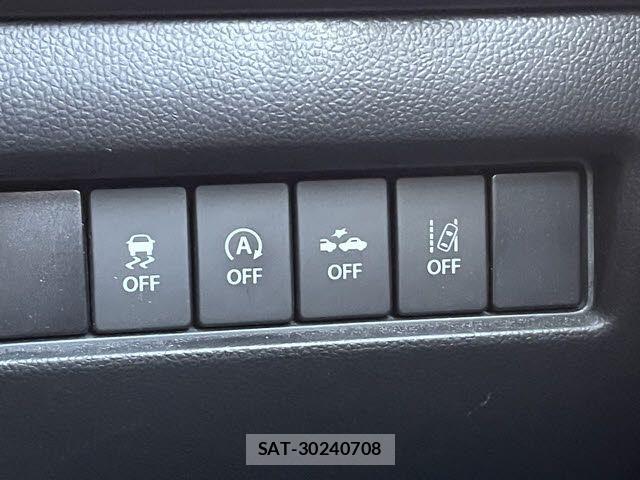 Suzuki SWIFT 2019-04 7458217-17