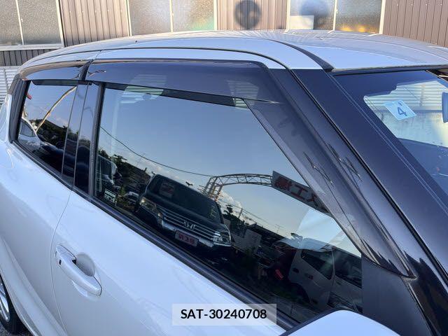 Suzuki SWIFT 2019-04 7458217-21