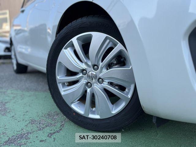 Suzuki SWIFT 2019-04 7458217-26
