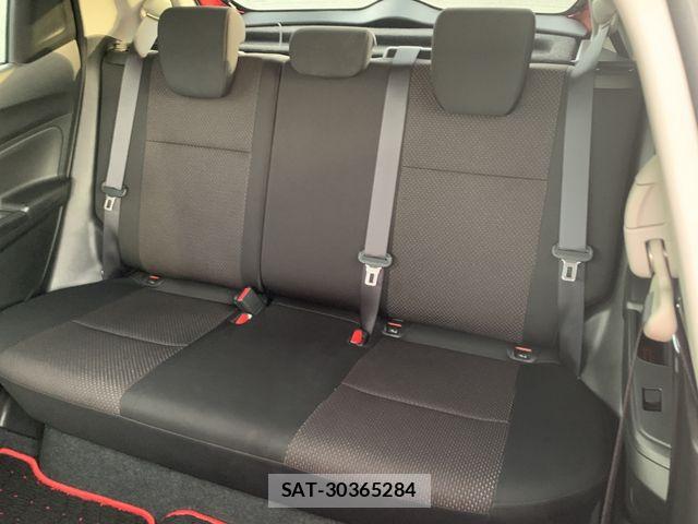 Suzuki SWIFT 2019-10 7458216-25