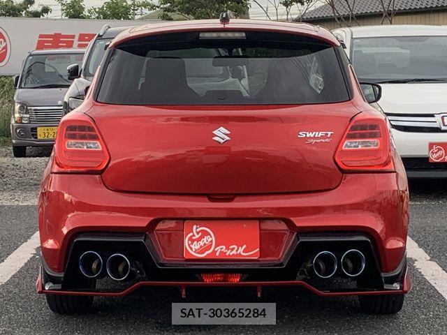 Suzuki SWIFT 2019-10 7458216-6