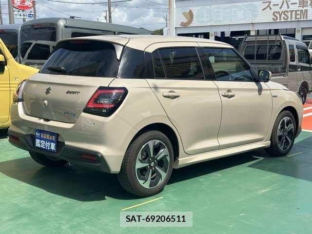 Suzuki SWIFT 2025-02 7458209-11