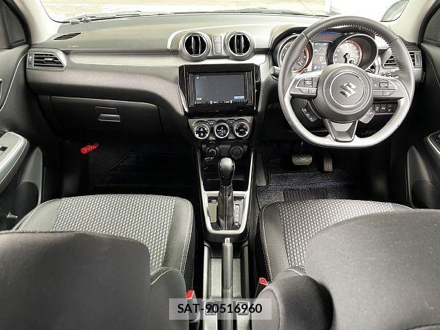 Suzuki SWIFT 2023-08 7458207-1
