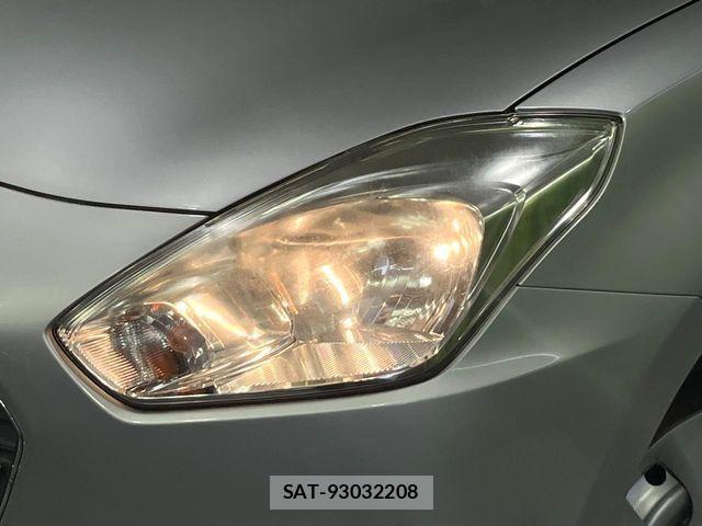 Suzuki SWIFT 2018-03 7458221-11