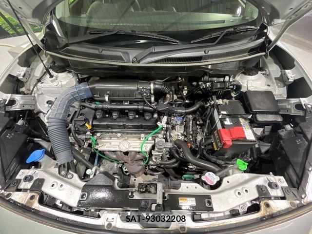 Suzuki SWIFT 2018-03 7458221-17