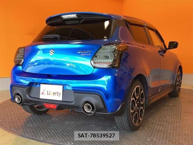 Suzuki SWIFT 2022-10 7458204-9