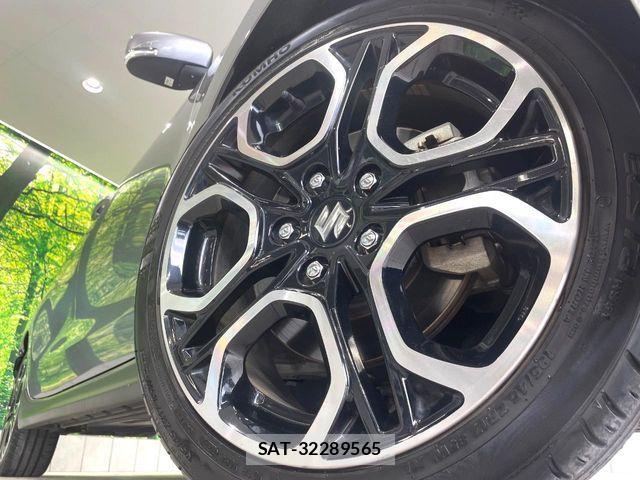 Suzuki SWIFT 2019-01 7458213-12