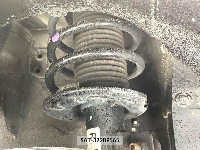Suzuki SWIFT 2019-01 7458213-19