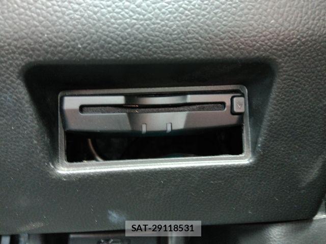 Suzuki SWIFT 2019-04 7503140-28