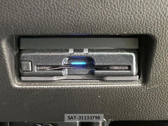 Suzuki SWIFT 2023-12 7562941-7