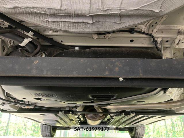 Suzuki SWIFT 2019-01 7620567-18