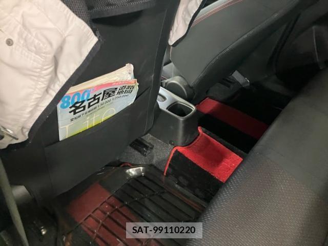 Suzuki SWIFT 2020-06 7620555-11