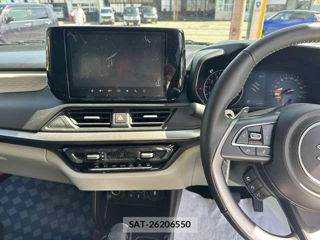 Suzuki SWIFT 2024-09 7620552-14