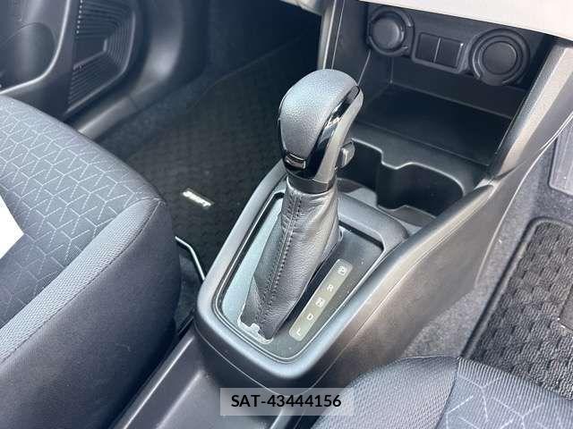 Suzuki SWIFT 2024-08 7620558-19