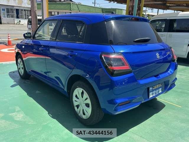 Suzuki SWIFT 2024-08 7620558-3