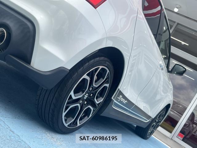 Suzuki SWIFT 2018-09 7620556-12