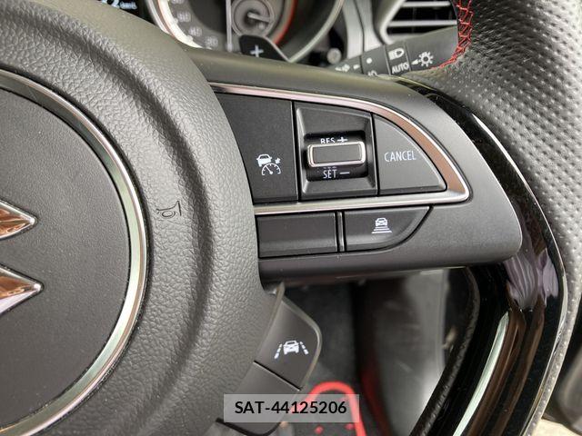 Suzuki SWIFT 2022-12 7620534-24
